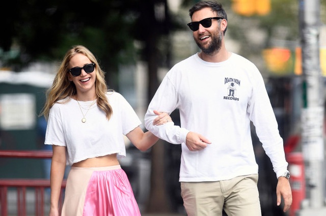 Jennifer Lawrence đã bí mật kết hôn - 2 Jennifer Lawrence đã bí mật kết hôn - 2