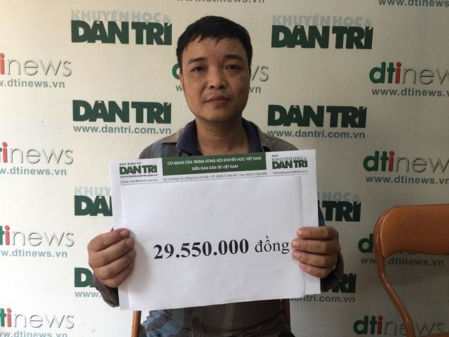 Những bàn tay nhân ái giúp cô bé mồ côi chiến thắng ung thư cất bước tới trường - 4 Những bàn tay nhân ái giúp cô bé mồ côi chiến thắng ung thư cất bước tới trường - 4