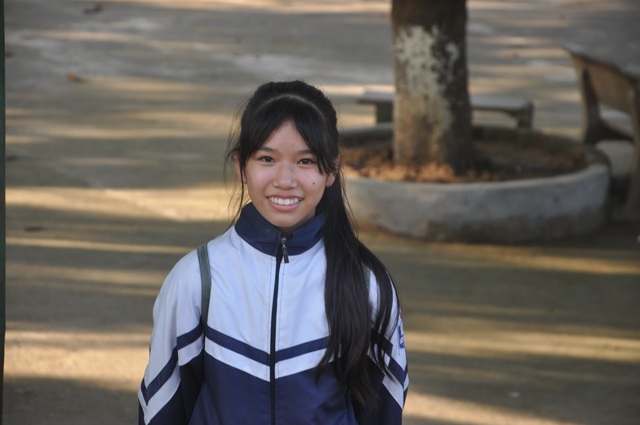 Những bàn tay nhân ái giúp cô bé mồ côi chiến thắng ung thư cất bước tới trường - 10 Những bàn tay nhân ái giúp cô bé mồ côi chiến thắng ung thư cất bước tới trường - 10
