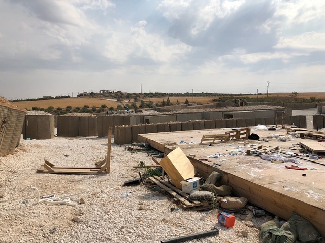 Mỹ tự phá hủy vũ khí, sân bay trên đường rút quân khỏi Syria - 1 Mỹ tự phá hủy vũ khí, sân bay trên đường rút quân khỏi Syria - 1