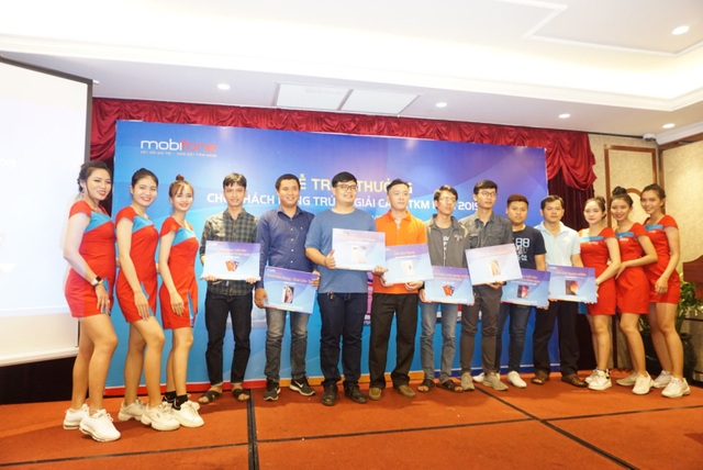 MobiFone tổ chức trao thưởng cho khách hàng trúng giải các chương trình khuyến mại năm 2019 - 1 MobiFone tổ chức trao thưởng cho khách hàng trúng giải các chương trình khuyến mại năm 2019 - 1