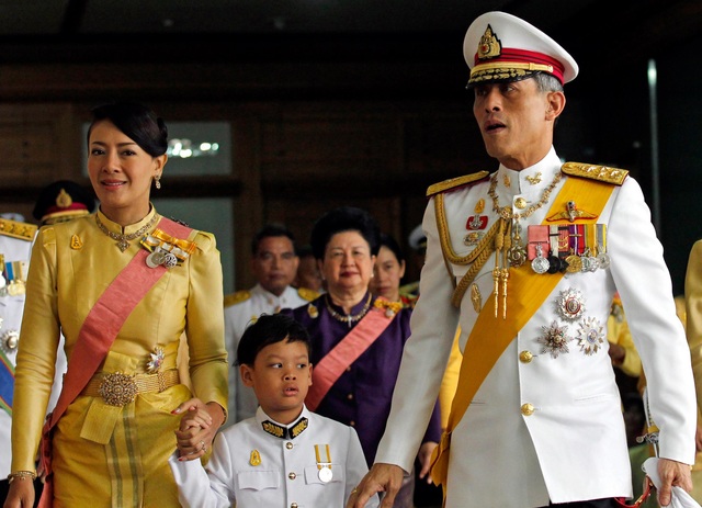 141218-vajiralongkornsrirasmi-934821-c-21-cb-4-eb-0-b-24-db-3-fc-4-d-81094099-e-1-1571801041270.jpg