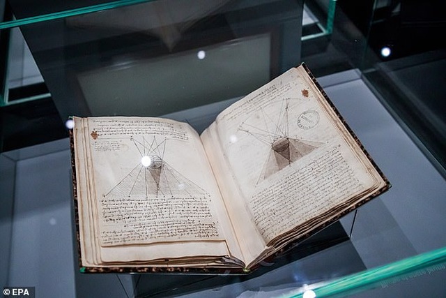 500 năm ngày Da Vinci qua đời: Siêu phẩm 10.500 tỷ đồng “vắng mặt” tại triển lãm - 3