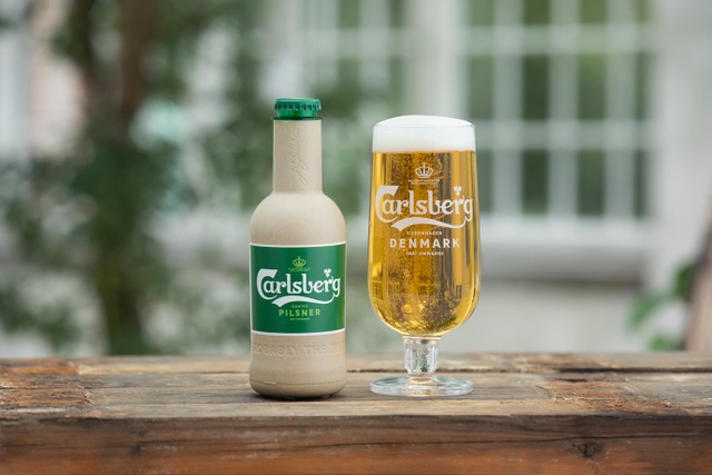Carlsberg tiến gần hơn tới việc hiện thực hóa chai bia giấy đầu tiên trên thế giới - 1 Carlsberg tiến gần hơn tới việc hiện thực hóa chai bia giấy đầu tiên trên thế giới - 1