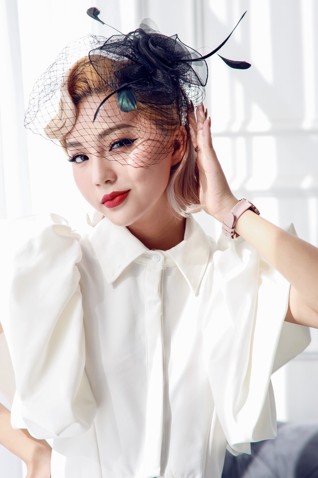 Hot girl Như Ngọc cắt phăng tóc dài để đóng vai giang hồ - 2 Hot girl Như Ngọc cắt phăng tóc dài để đóng vai giang hồ - 2