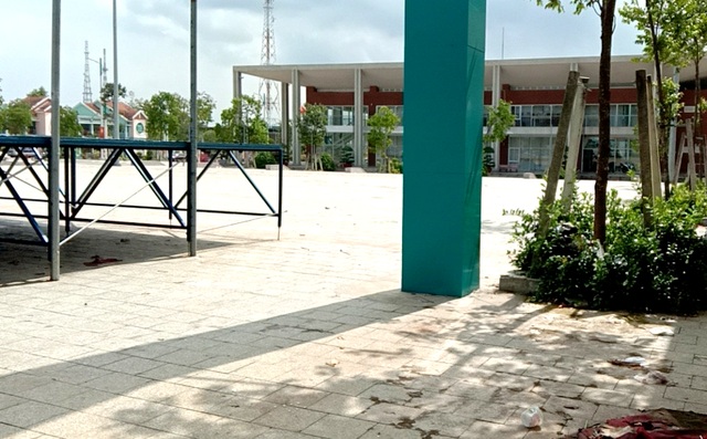 Nữ sinh bị đánh hội đồng vì mâu thuẫn từ màu sắc đôi giày - 2 Nữ sinh bị đánh hội đồng vì mâu thuẫn từ màu sắc đôi giày - 2