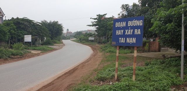 Chi hơn 10 tỷ sửa chữa, cắm biển hạn chế trọng tải trên cây cầu “độc nhất vô nhị” tại Bắc Giang - 4 Chi hơn 10 tỷ sửa chữa, cắm biển hạn chế trọng tải trên cây cầu “độc nhất vô nhị” tại Bắc Giang - 4