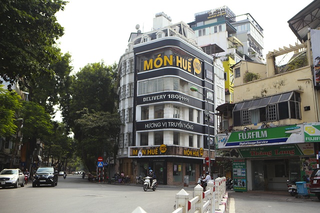 Hà Nội: Khung cảnh hoang tàn ở chuỗi cửa hàng Món Huế - 1 Hà Nội: Khung cảnh hoang tàn ở chuỗi cửa hàng Món Huế - 1