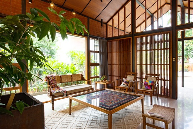 Nhà gỗ nhìn ngoài đơn giản nhưng bên trong lại ấm cúng - 2 Nhà gỗ nhìn ngoài đơn giản nhưng bên trong lại ấm cúng - 2