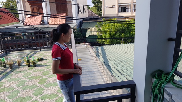 Kinh hoàng bé trai bị phóng điện phải tháo bỏ cả 2 tay tại Nghệ An! - 4 Kinh hoàng bé trai bị phóng điện phải tháo bỏ cả 2 tay tại Nghệ An! - 4