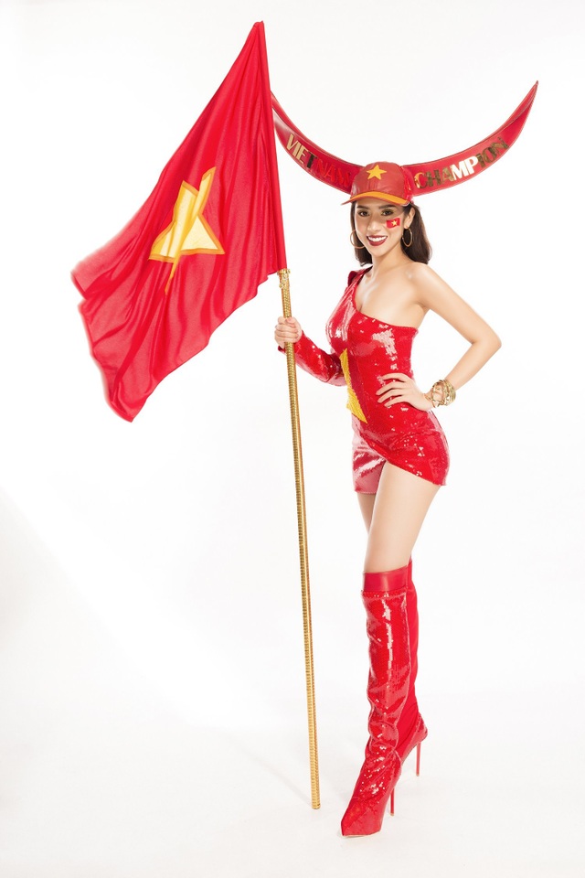 Niềm tự hào bóng đá giúp mỹ nhân Việt lọt Top tại Hoa hậu Du lịch Thế giới - 1 Niềm tự hào bóng đá giúp mỹ nhân Việt lọt Top tại Hoa hậu Du lịch Thế giới - 1