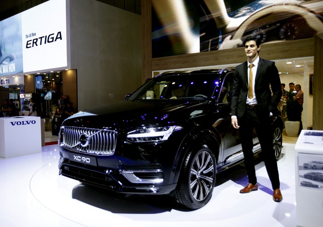 Volvo XC9.jpg