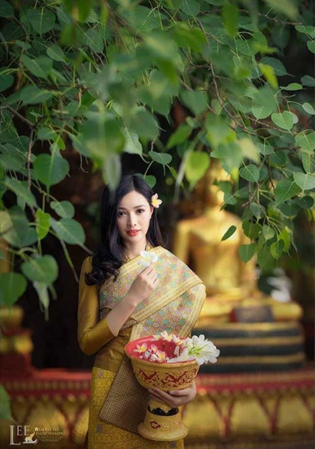 2 cô gái Lào đẹp tuyệt sắc giai nhân: Có người mang dòng máu Việt - 14 2 cô gái Lào đẹp tuyệt sắc giai nhân: Có người mang dòng máu Việt - 14