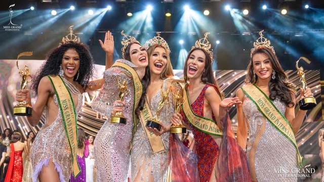 Nhan sắc ngọt ngào của mỹ nhân 19 tuổi vừa đăng quang Hoa hậu Hoà bình quốc tế 2019 - 10 Nhan sắc ngọt ngào của mỹ nhân 19 tuổi vừa đăng quang Hoa hậu Hoà bình quốc tế 2019 - 10