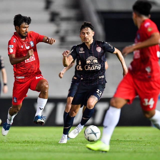 Supachai, Supachok bật khóc sau khi Buriram mất chức vô địch Thai League - 17 Supachai, Supachok bật khóc sau khi Buriram mất chức vô địch Thai League - 17