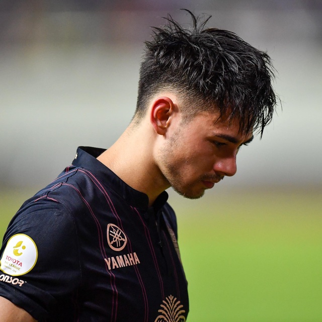 Supachai, Supachok bật khóc sau khi Buriram mất chức vô địch Thai League - 8 Supachai, Supachok bật khóc sau khi Buriram mất chức vô địch Thai League - 8
