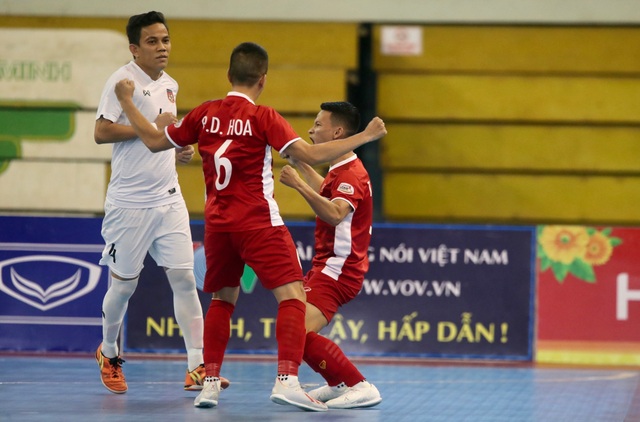 Những khoảnh khắc đội tuyển futsal Việt Nam giành vé dự giải châu Á - 7 Những khoảnh khắc đội tuyển futsal Việt Nam giành vé dự giải châu Á - 7