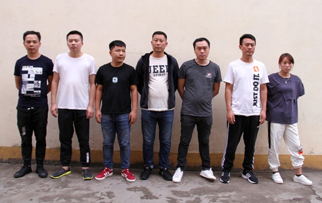 Trao trả Trung Quốc 7 đối tượng sang Lào Cai tổ chức đánh bạc qua mạng - 1 Trao trả Trung Quốc 7 đối tượng sang Lào Cai tổ chức đánh bạc qua mạng - 1