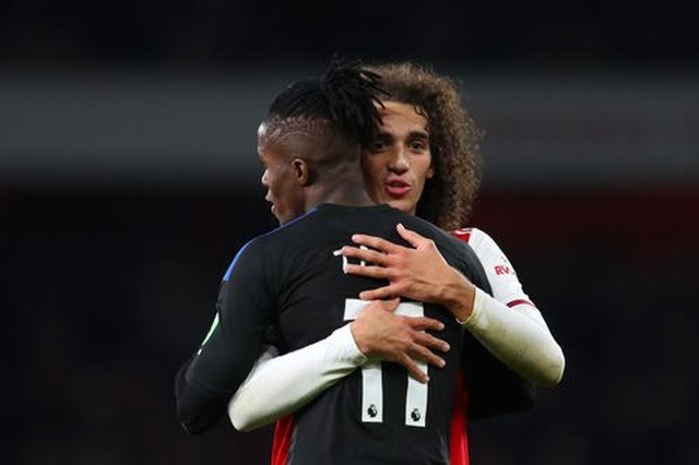 Arsenal 2-2 Crystal Palace: Thủ làm, thủ lại phá - 4 Arsenal 2-2 Crystal Palace: Thủ làm, thủ lại phá - 4