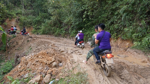 Cho đi là còn mãi với những ngôi trường mới nơi địa đầu Tổ quốc - 2 Cho đi là còn mãi với những ngôi trường mới nơi địa đầu Tổ quốc - 2