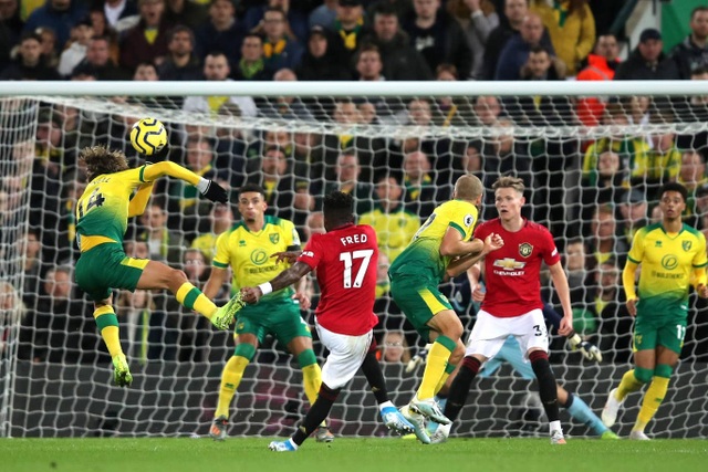 Những khoảnh khắc thắng tưng bừng của Man Utd trên sân Norwich - 12