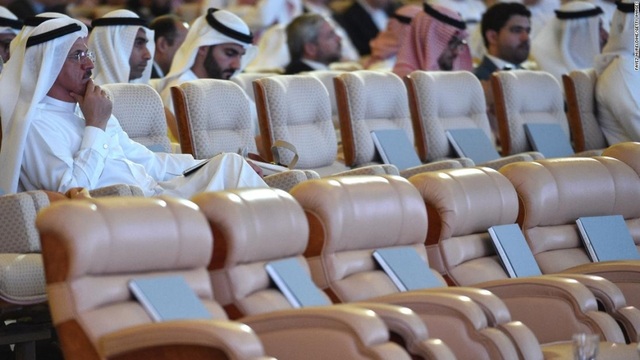 Vương triều Saudi Arabia trước “lời nguyền tài nguyên” - 1 Vương triều Saudi Arabia trước “lời nguyền tài nguyên” - 1