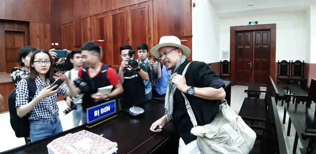 Ông Đặng Lê Nguyên Vũ muốn nhanh chóng kết thúc vụ án ly hôn - 1 Ông Đặng Lê Nguyên Vũ muốn nhanh chóng kết thúc vụ án ly hôn - 1