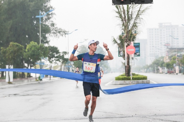 Lan toả tinh thần thể thao không giới hạn từ giải chạy FLC Run 2019 tại phố biển Sầm Sơn - 10 Lan toả tinh thần thể thao không giới hạn từ giải chạy FLC Run 2019 tại phố biển Sầm Sơn - 10