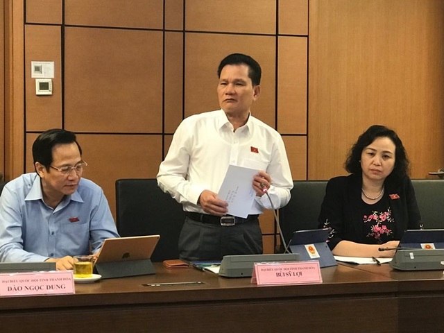 Đại biểu chất vấn Bộ trưởng mà bị Bí thư tỉnh phê bình “cháy mặt” - 2 Đại biểu chất vấn Bộ trưởng mà bị Bí thư tỉnh phê bình “cháy mặt” - 2