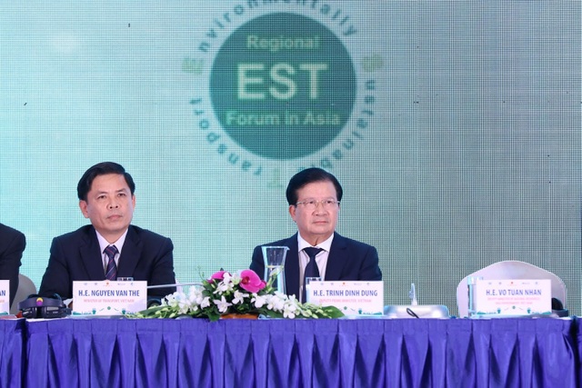 Phó Thủ tướng: “Điểm nghẽn” giao thông “cản trở” kinh tế Việt Nam phát triển - 2 Phó Thủ tướng: “Điểm nghẽn” giao thông “cản trở” kinh tế Việt Nam phát triển - 2