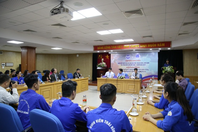 Lần đầu tiên tổ chức ngày hội giao lưu nhà báo và thanh niên Việt Nam - Campuchia - 1 Lần đầu tiên tổ chức ngày hội giao lưu nhà báo và thanh niên Việt Nam - Campuchia - 1