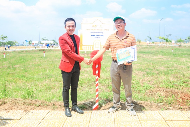 Dự án King Bay: Bàn giao thực địa gần 400 nền phân khu A2 - 2 Dự án King Bay: Bàn giao thực địa gần 400 nền phân khu A2 - 2