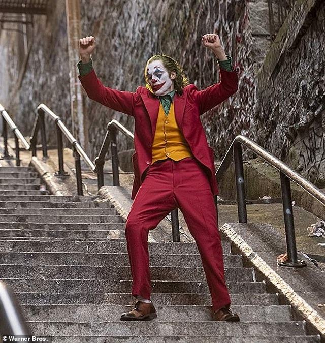 Đi xem “Joker”, hốt hoảng vì gặp phải khán giả quá khích - 3 Đi xem “Joker”, hốt hoảng vì gặp phải khán giả quá khích - 3