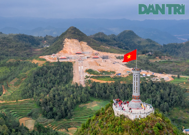Hà Giang khẳng định công trình tâm linh gần Cột cờ Lũng Cú đúng quy hoạch (!) - 1 Hà Giang khẳng định công trình tâm linh gần Cột cờ Lũng Cú đúng quy hoạch (!) - 1