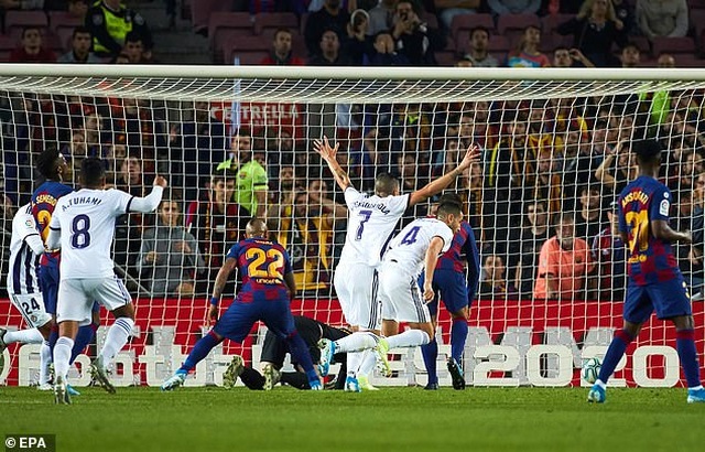 Messi rực sáng, Barcelona đại thắng “5 sao” và trở lại ngôi đầu La Liga - 5 Messi rực sáng, Barcelona đại thắng “5 sao” và trở lại ngôi đầu La Liga - 5