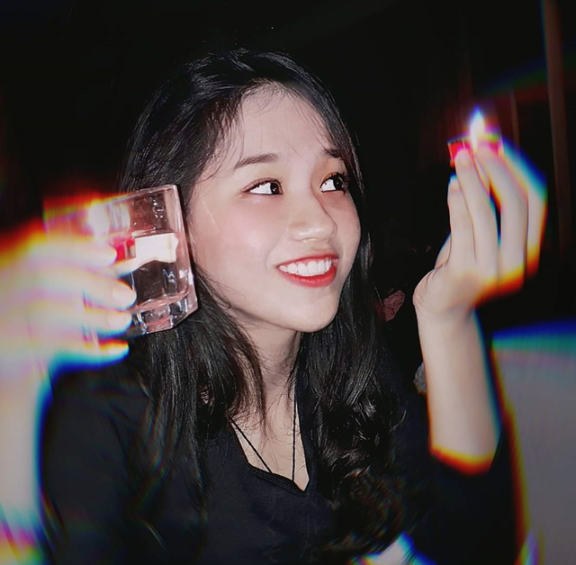 Thủy Tiên - nữ sinh mắc bệnh ung thư dự thi sắc đẹp ĐH Ngoại thương - 5 Thủy Tiên - nữ sinh mắc bệnh ung thư dự thi sắc đẹp ĐH Ngoại thương - 5