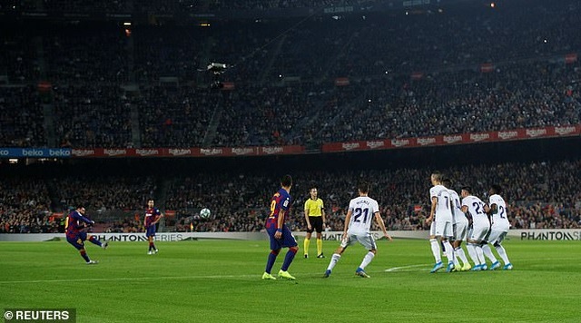 Messi rực sáng, Barcelona đại thắng “5 sao” và trở lại ngôi đầu La Liga - 10 Messi rực sáng, Barcelona đại thắng “5 sao” và trở lại ngôi đầu La Liga - 10