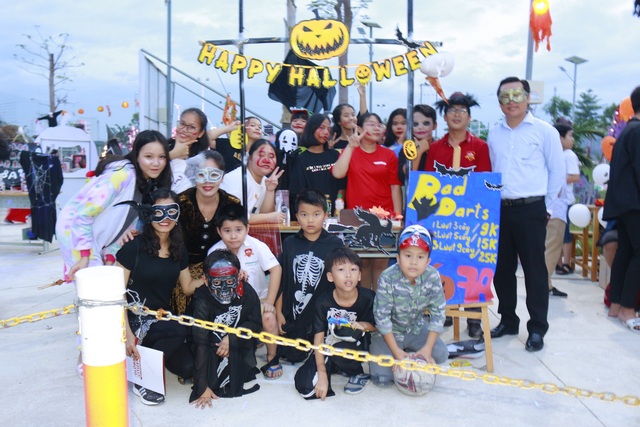 Hơn 5.000 bạn trẻ Ninh Thuận phấn khích trong lễ hội Halloween - 1 Hơn 5.000 bạn trẻ Ninh Thuận phấn khích trong lễ hội Halloween - 1