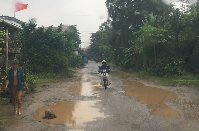 Dân ngao ngán vì tái diễn cảnh đường biến thành ao tại Quảng Bình! - 1 Dân ngao ngán vì tái diễn cảnh đường biến thành ao tại Quảng Bình! - 1