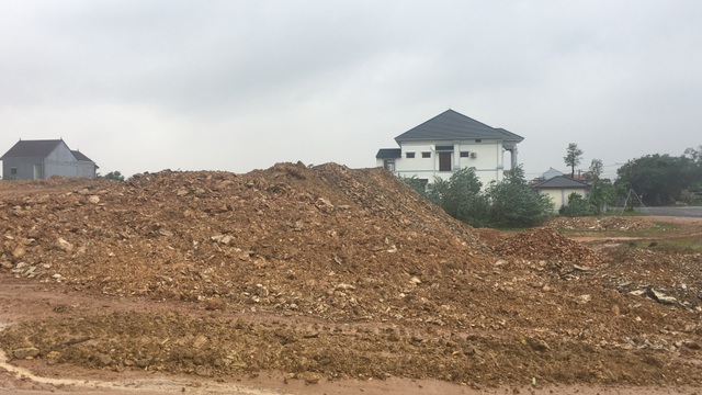 Dân ngao ngán vì tái diễn cảnh đường biến thành ao tại Quảng Bình! - 6 Dân ngao ngán vì tái diễn cảnh đường biến thành ao tại Quảng Bình! - 6