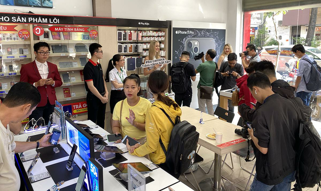 iPhone 11 chính hãng chính thức được bán ra với đơn hàng khủng - 3 iPhone 11 chính hãng chính thức được bán ra với đơn hàng khủng - 3