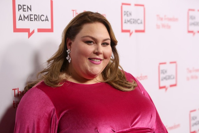 Chrissy Metz vẫn xinh đẹp dù vóc dáng nặng nề - 9 Chrissy Metz vẫn xinh đẹp dù vóc dáng nặng nề - 9