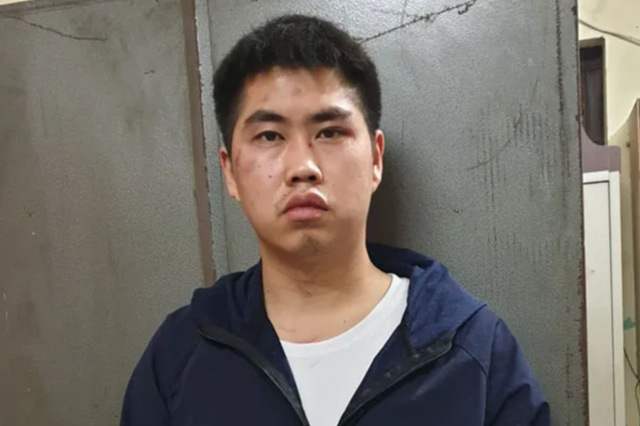 Nam thanh niên Trung Quốc làm ăn thua lỗ, sang Lào Cai cướp tiền - 1 Nam thanh niên Trung Quốc làm ăn thua lỗ, sang Lào Cai cướp tiền - 1