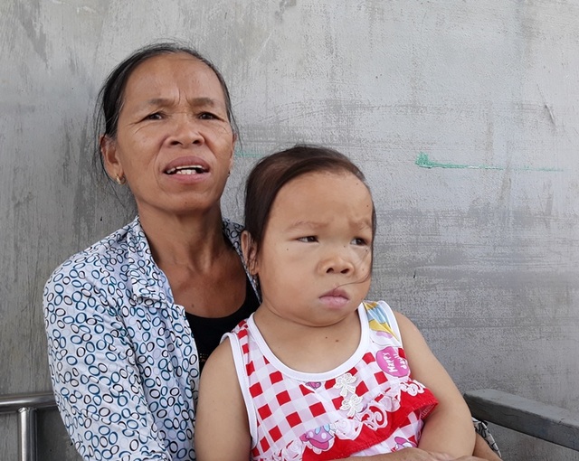 Bi đát những mảnh đời sau bão dữ ở nơi “rốn lũ” - 5 Bi đát những mảnh đời sau bão dữ ở nơi “rốn lũ” - 5