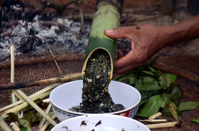 Canh “thụt”, gỏi cá kiến vàng – những món ăn có tên lạ lùng nhưng ngon trứ danh - 2 Canh “thụt”, gỏi cá kiến vàng – những món ăn có tên lạ lùng nhưng ngon trứ danh - 2