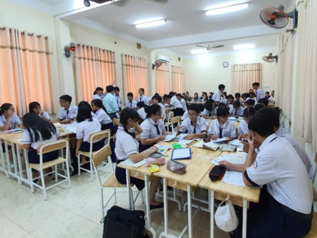 Đề kiểm tra giống hệt... bài ôn ở lớp dạy thêm - 1 Đề kiểm tra giống hệt... bài ôn ở lớp dạy thêm - 1