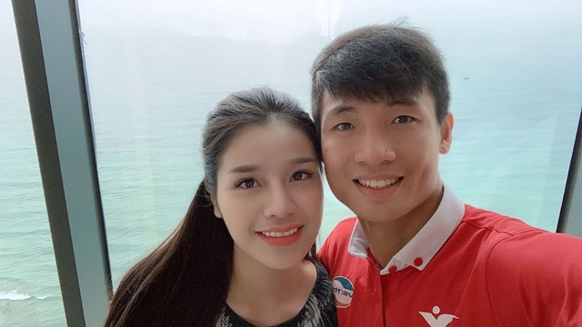 Hội bạn gái của dàn cầu thủ Việt Nam vừa đẹp vừa giỏi kiếm tiền - 4 Hội bạn gái của dàn cầu thủ Việt Nam vừa đẹp vừa giỏi kiếm tiền - 4