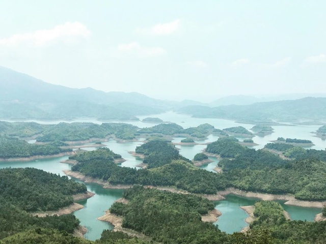 Tà Đùng: Tuyệt tác được ví như “vịnh Hạ Long của núi rừng Tây Nguyên” - 7 Tà Đùng: Tuyệt tác được ví như “vịnh Hạ Long của núi rừng Tây Nguyên” - 7