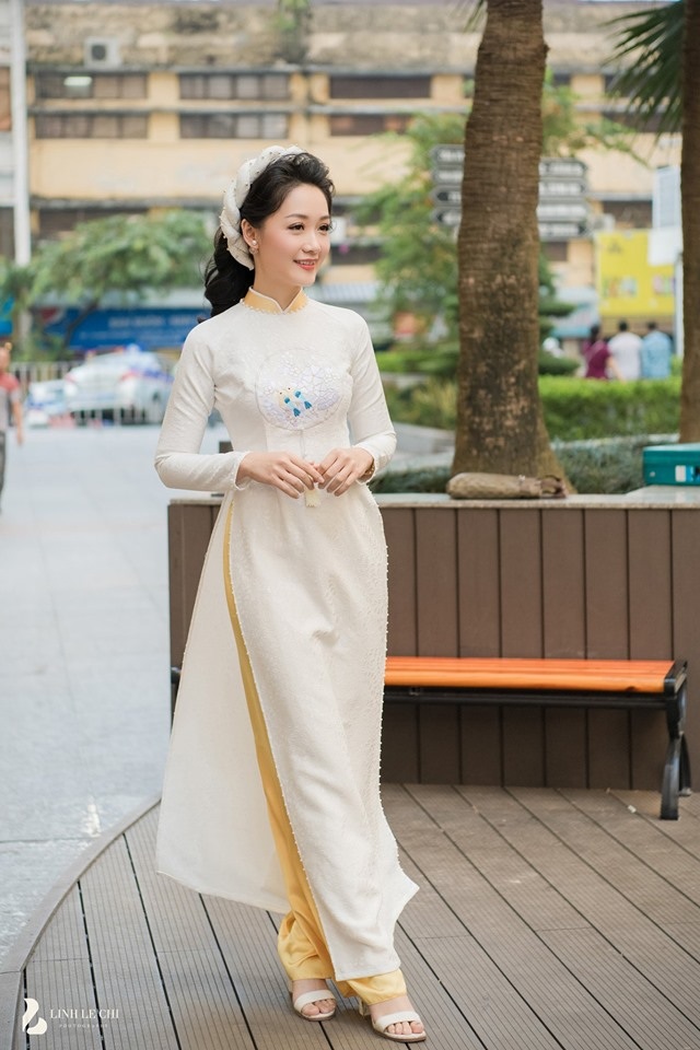 Lộ diện hôn phu của biên tập viên VTV Thu Hà - 6 Lộ diện hôn phu của biên tập viên VTV Thu Hà - 6