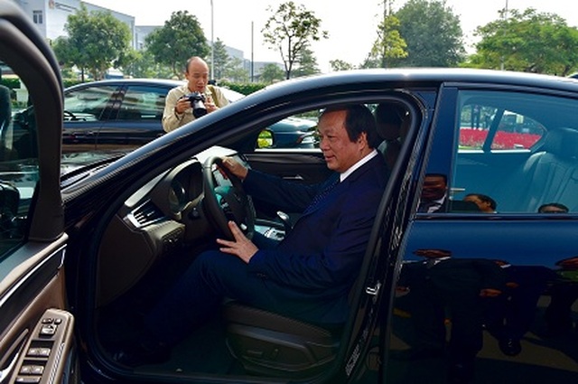 Chính phủ chọn ô tô VinFast làm phương tiện phục vụ hội nghị ASEAN